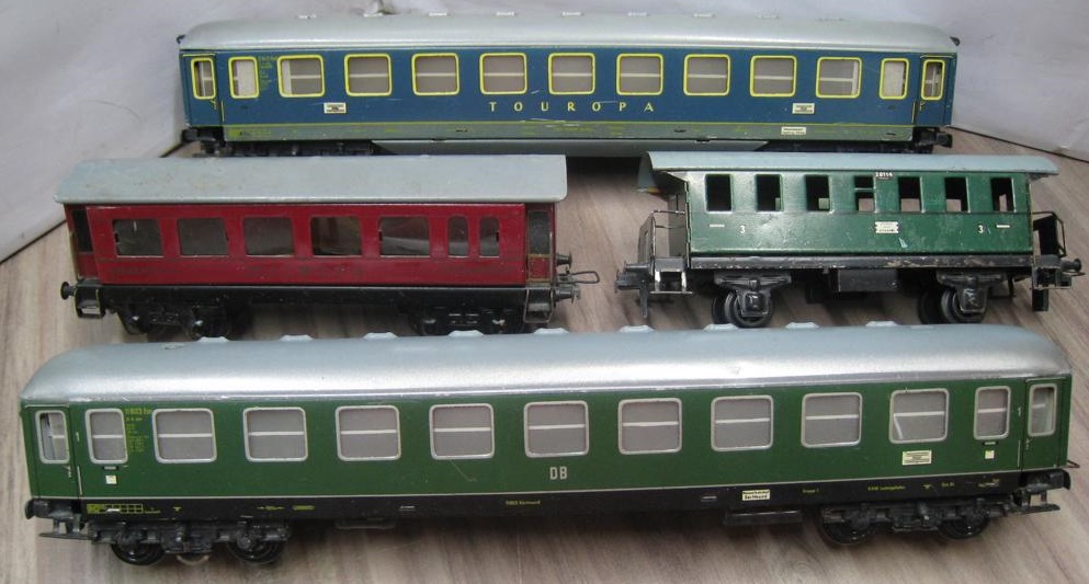 Blech-Personenwagen