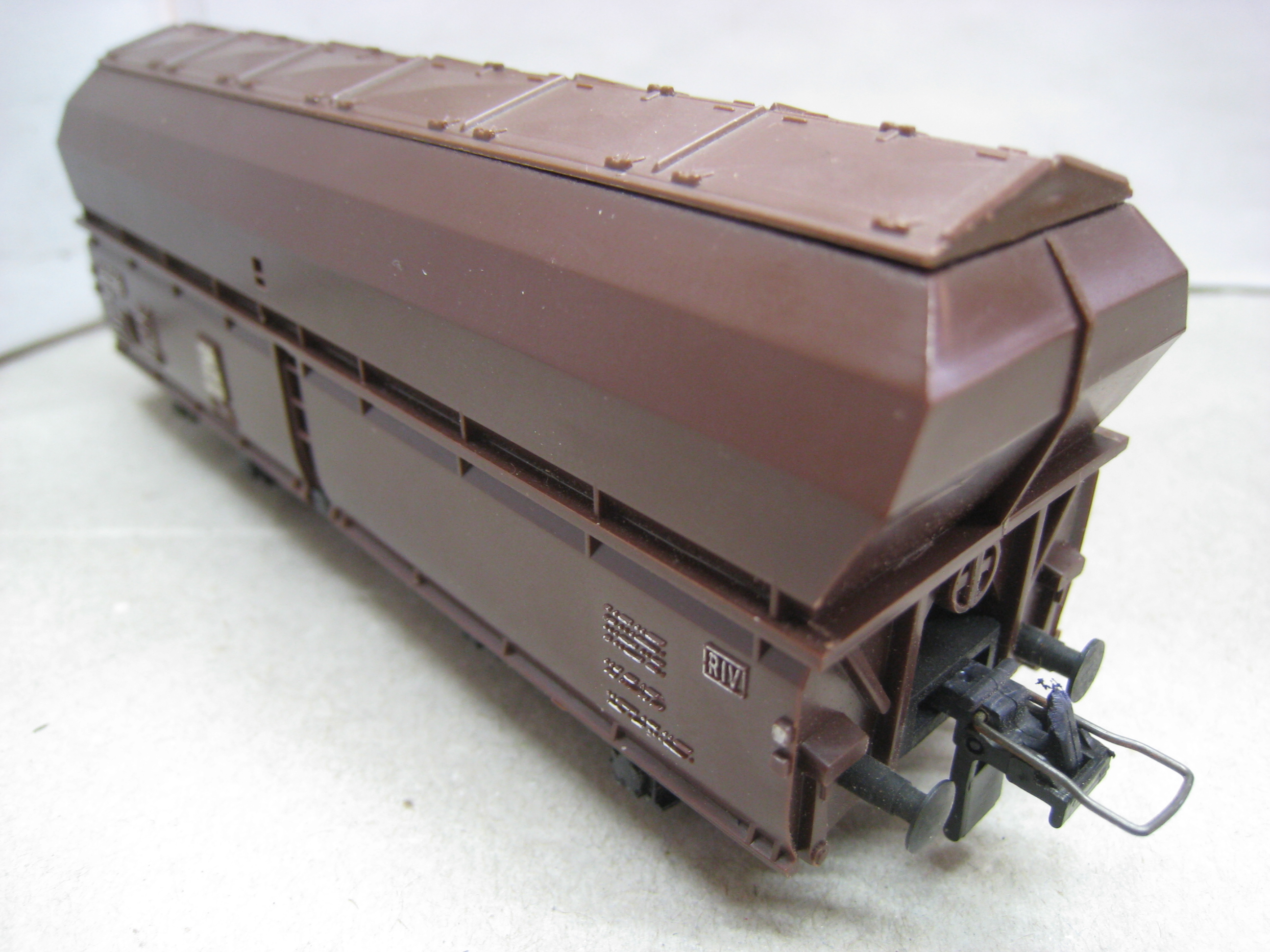Trix Express 3483 Modell Uad-v-57 der DB für wetterempfindliche Schüttgüter