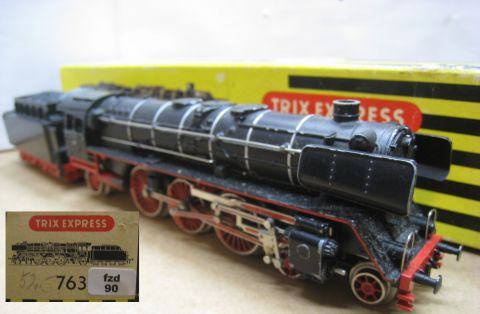 Trix Express 763 BR 01 001 seltene 2. Version, Tendergehäuse Kunststoff! (fzd90), gut Erhalten in OV