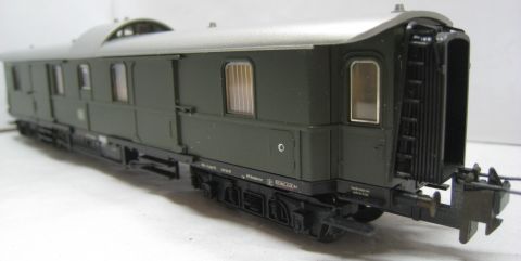 Trix Express einzelner Packwagen der DB aus dem Set 31359 rundum Top ohne OV.
