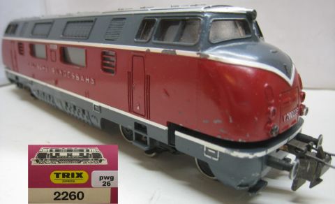Trix Express 2260 V200 035 (pwg26) späte Version mit Rahmen Beschriftung rundum sehr schön Erhalten in OV