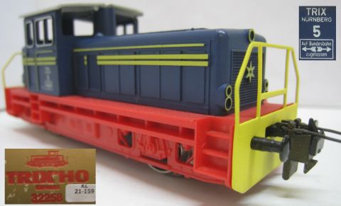 Trix Express 32258 Industrie Diesel (20-159) sehr schön Erhalten OV 