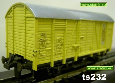ts232/ Trix Express 3461 Boxcar yellow