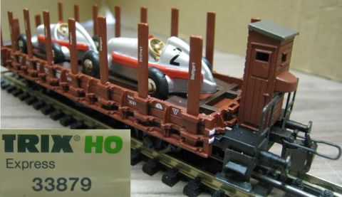 Trix Express  33879  Rungenwagen mit 2 Silberpfeilen beladen (us)