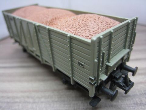 Trix Express 3446 Hochbordwagen ESSEN mit Sand Ladung grau (esw19)