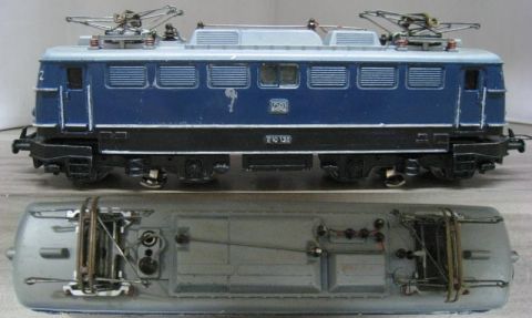 Trix Express 2243 E 10 238 blau der DB (msv22)