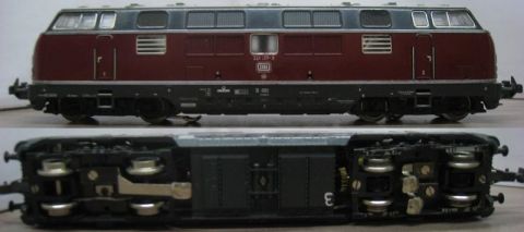 Trix Express 2256 Diesellok 221 137-3 rot der DB (ssa171)