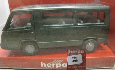 Herpa 041386 Mercedes Benz 100 Bus grün met (496)