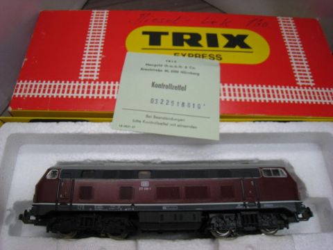 Trix Express 2251 V 217 018-1 rot (ksm21) Kunststoff
