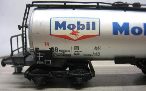 Trix Express 20/92M 493 3493 MOBILOIL 4-achsig (kvb37), 2. Version