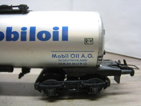 Trix Express 20/92M 493 3493 MOBILOIL 4-achsig (kvb37), 2. Version