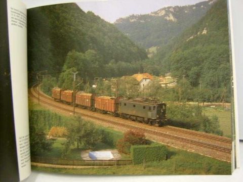 Die Schweizer Bahnen ISBN 3-89350-037-5 b214