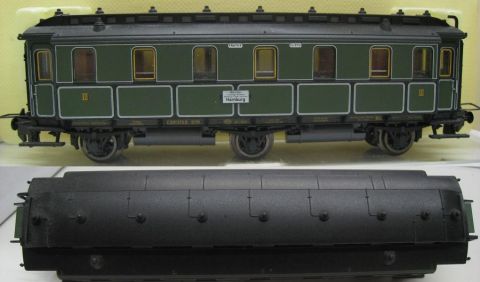 Trix Express 33336 Bayerischer D-Zugwagen 3-achser 3. Kl (hrm40)