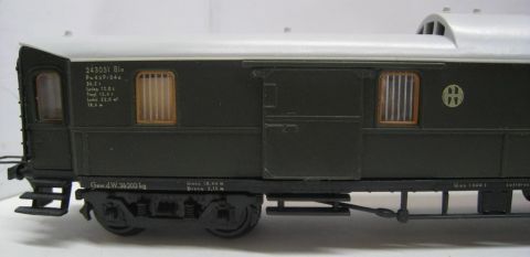 Trix Express 3372 preußischer D-Zug Packwagen Pw4ü Pr 04a (hrm53)