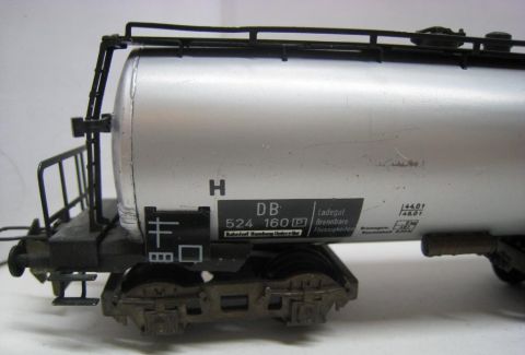 Trix Express 3492 Tankwagen ESSO 4-achsig (hrm84)