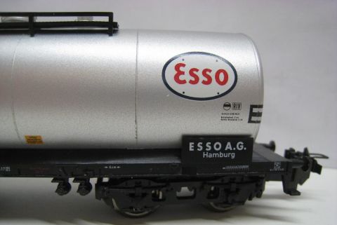 Mä/TE 46515 Esso Tankwagen 4-achsig mit Bremserhaus der DB Ep. III (23-30)