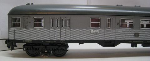 Trix Express 3379 2. Kl mit Gepäck u Führerstand, Typ BPw 4nf (mdm37)