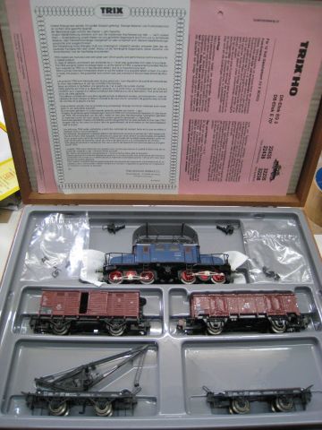 Trix Express 31327 Güter-Zug der DB (rm) NUR 1997 in Holzbox