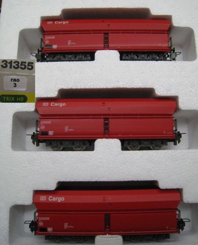 Trix Express 31355 Schüttgutwagen Set DB Cargo (rao3) NUR 1999, Schnitt im Klarsicht Deckel der Box, sonst rundum TOP/OV.