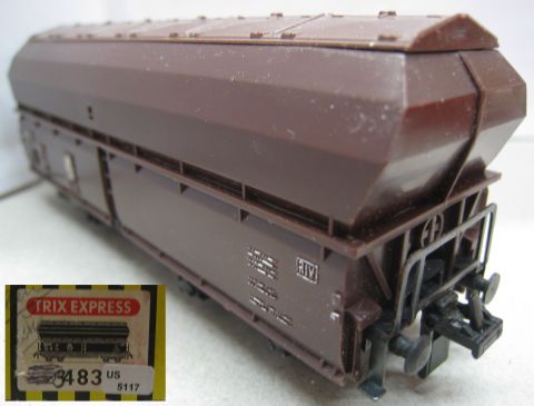 Trix Express 483 Schüttgutwagen für feine Güter geschlossen (us5117), im Original Laschen Karton.