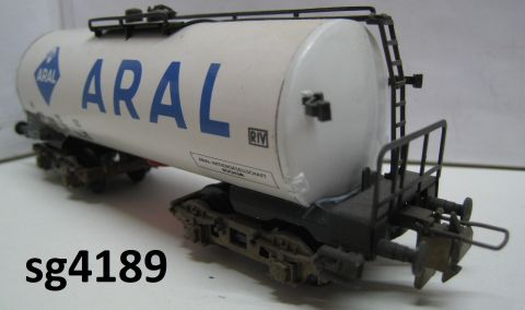 Trix Express 3494 Tankwagen ARAL weiß (sg4189) letzte Version weiß mit brünierten Drehgestellen o OV.