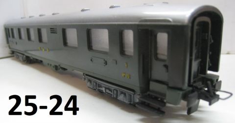 Trix Express 20/176 399 3399 BLS Personenwagen dunkelgrün (25-24) sehr schön, o OV 