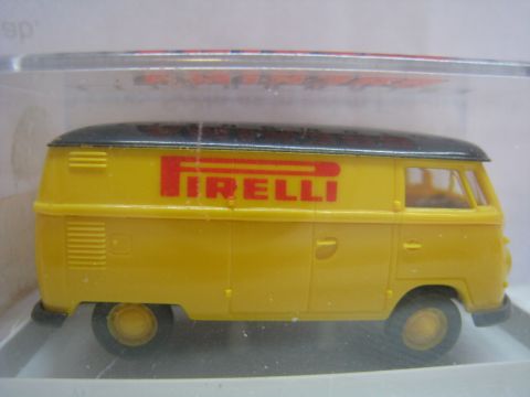 Brekina 32525 VW T1b Kasten PIRELLI (hsh1010) TOP/OV