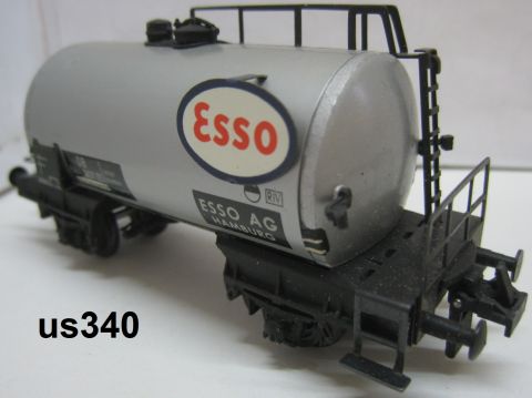 Trix Express 3429 2a Tankwagen ESSO (us340) bis auf eine winzige Delle, sehr gut Erhalten o OV.