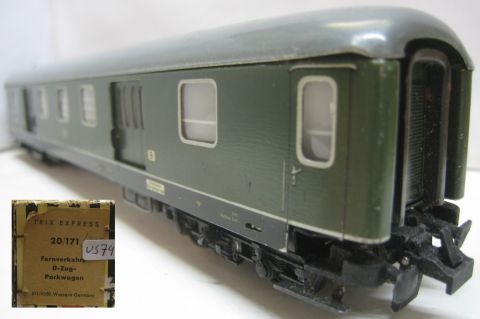 Trix Express 20/171 393 D-Zug-Packwagen (us74) rundum sehr schön Erhalten in ausgeblichener OV,